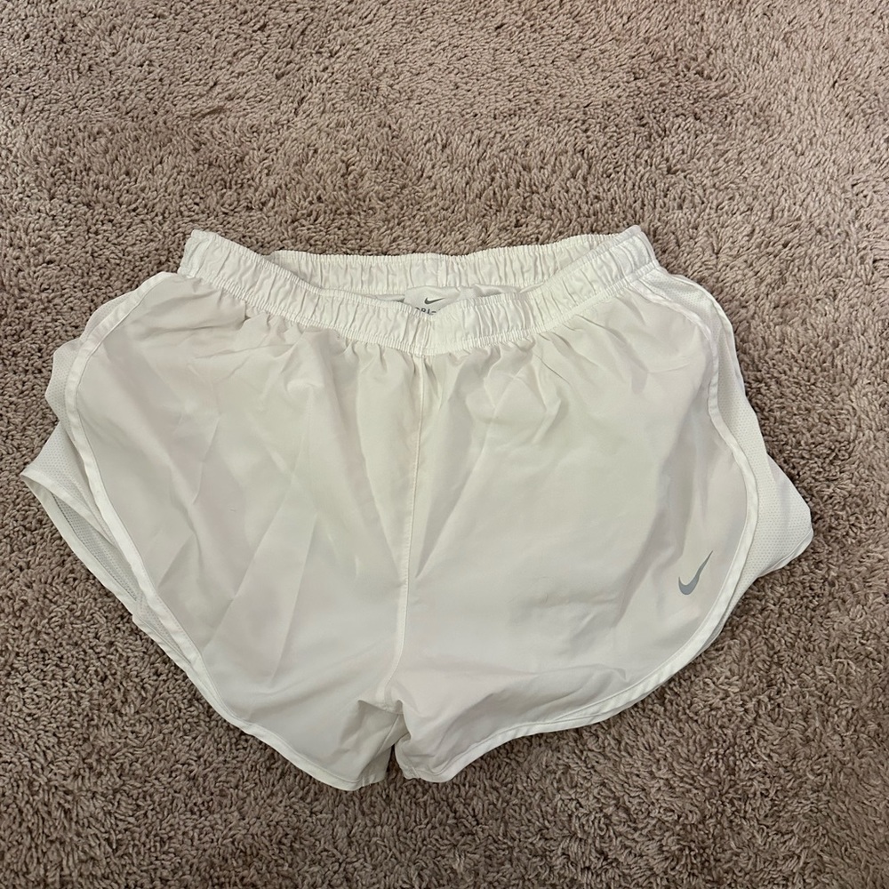 Nike white running shorts size XL